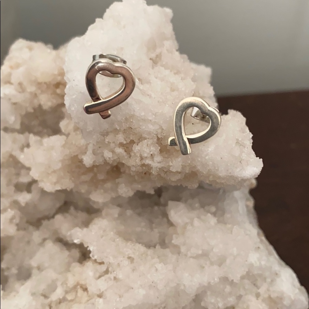 Silver heart ribbon earrings